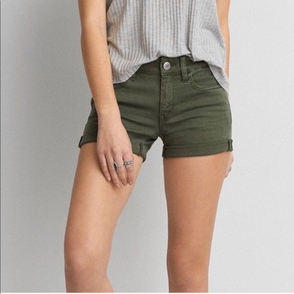 American eagle midi shorts in army green